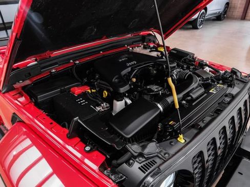 Used 2021 Jeep Gladiator Sport AWD/4WD image 82