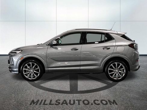 Used 2024 Buick Encore GX Avenir w/ Avenir Technology Package AWD/4WD image 3