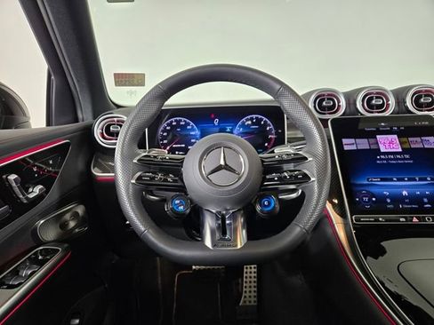 Certified 2025 Mercedes-Benz GLC 43 AMG 4MATIC image 24