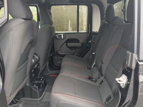 Certified 2023 Jeep Gladiator Rubicon image 12