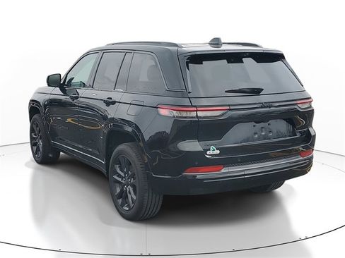 New 2026 Jeep Grand Cherokee Limited AWD/4WD image 3