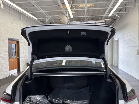 New 2026 BMW 740i xDrive image 10