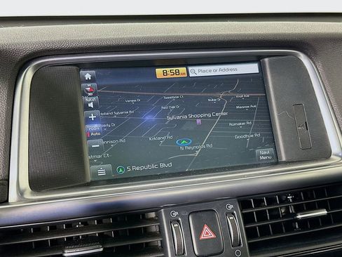 Used 2016 Kia Optima EX w/ Premium Package image 19