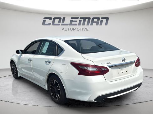 Used 2018 Nissan Altima 2.5 S w/ S Convenience Package FWD image 7