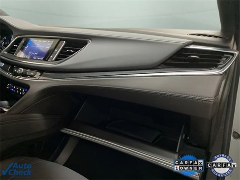 Used 2024 Buick Enclave Premium image 83
