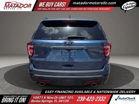 Used 2018 Ford Explorer XLT w/ Equipment Group 202A FWD image 9