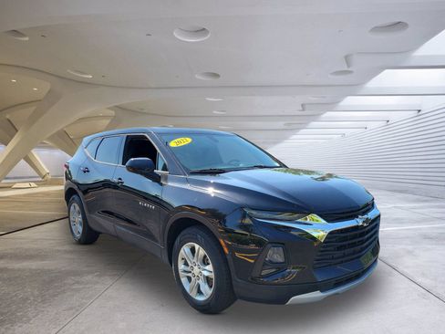 Used 2020 Chevrolet Blazer LT FWD image 1