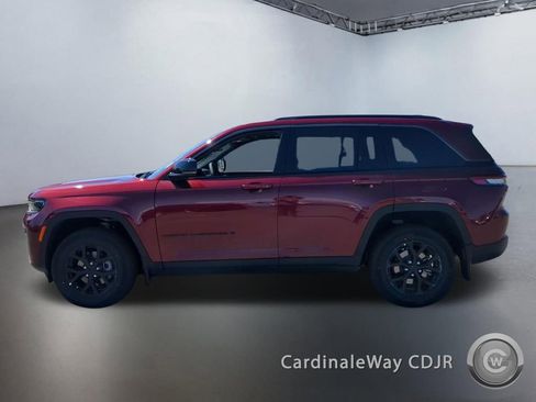 New 2026 Jeep Grand Cherokee Altitude AWD/4WD image 5