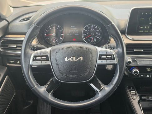 Used 2022 Kia Telluride EX w/ EX Premium Package FWD image 19