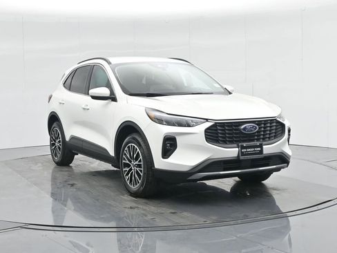 New 2025 Ford Escape SE image 58