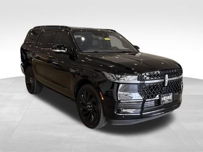 Used 2025 Lincoln Navigator Reserve w/ Jet Appearance Package
