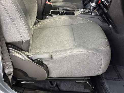 Certified 2025 Jeep Wrangler Sport image 11