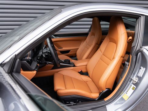 New 2026 Porsche 911 Carrera 4S image 5