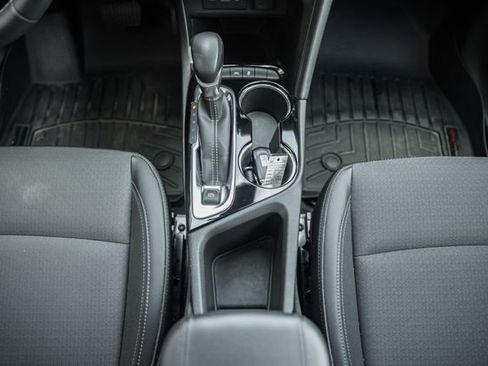 Used 2021 Buick Encore GX Preferred w/ Cold Weather Comfort Package FWD image 32