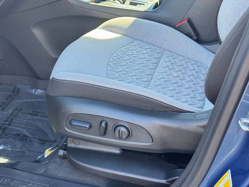 Used 2024 Chevrolet Equinox LS w/ LS Convenience Package image 21
