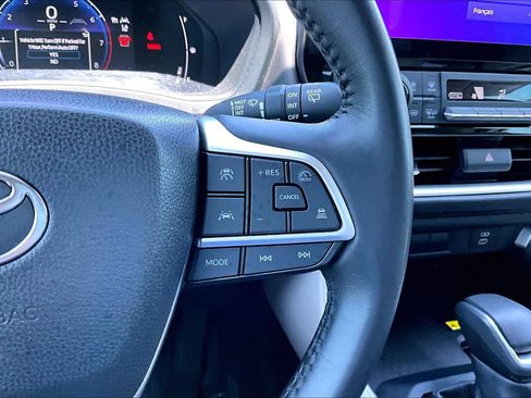 Used 2024 Toyota Grand Highlander AWD image 24