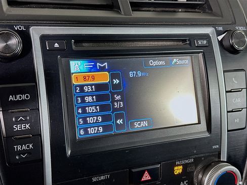 Used 2013 Toyota Camry SE image 19