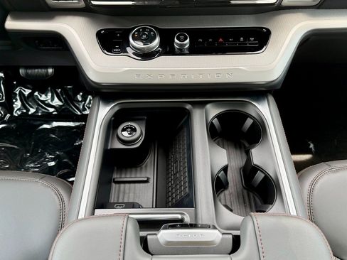 New 2025 Ford Expedition Max Active RWD image 16