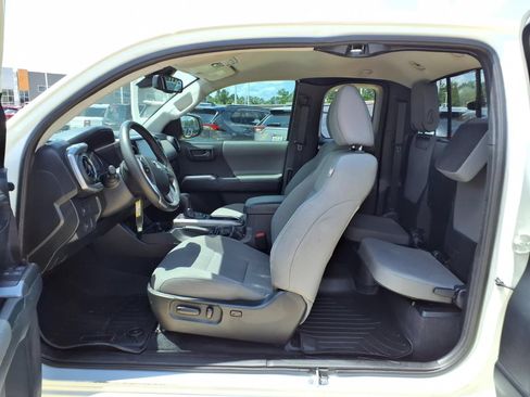 Certified 2021 Toyota Tacoma SR5 RWD image 16