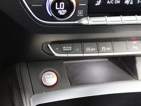 Used 2021 Audi SQ5 Premium Plus w/ Premium Plus Package image 23