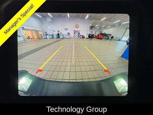 Used 2021 Jeep Gladiator Willys image 4