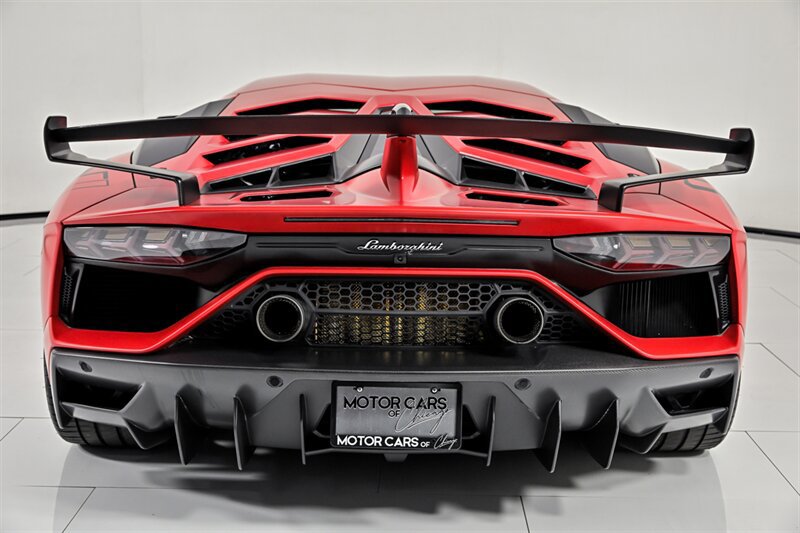 Used 2019 Lamborghini Aventador SVJ AWD/4WD image 23