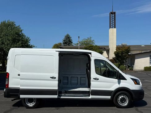 Used 2022 Ford Transit 250 Medium Roof RWD image 21