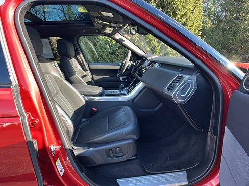 Used 2021 Land Rover Range Rover Sport HST image 24