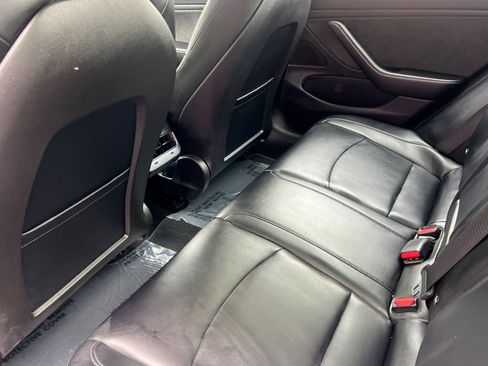 Used 2017 Tesla Model 3 Long Range image 4