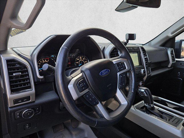 Used 2017 Ford F150 Lariat w/ Equipment Group 502A Luxury AWD/4WD image 15