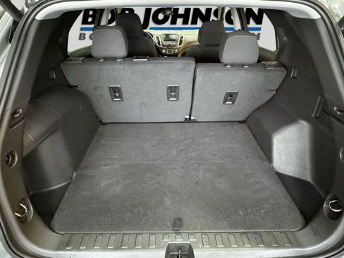 Used 2023 Chevrolet Equinox LT image 11