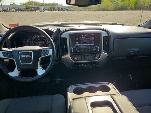 Used 2015 GMC Sierra 1500 SLE w/ SLE Value Package AWD/4WD image 18