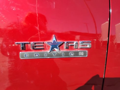 Used 2020 Chevrolet Silverado 1500 LT w/ Texas Edition image 34
