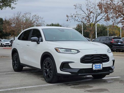 New 2026 Honda HR-V Sport image 3