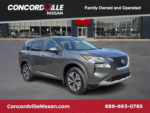 Certified 2022 Nissan Rogue SV image 1