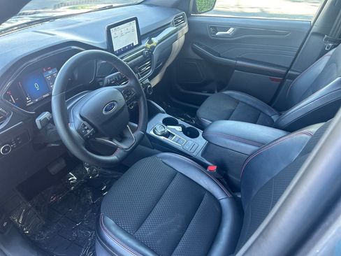 Used 2025 Ford Escape ST-Line Select image 11