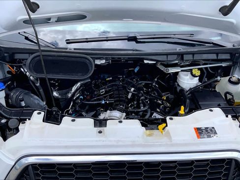 Certified 2025 Ford Transit 350 XLT RWD image 30