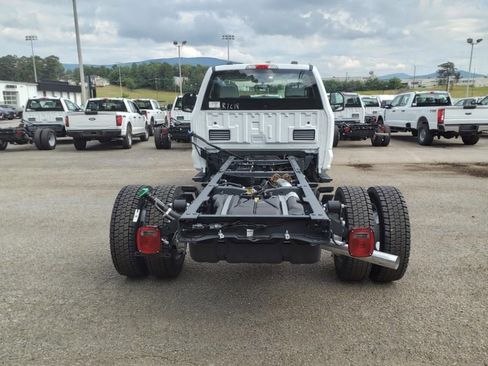 New 2024 Ford F550 4x4 Regular Cab Super Duty image 5