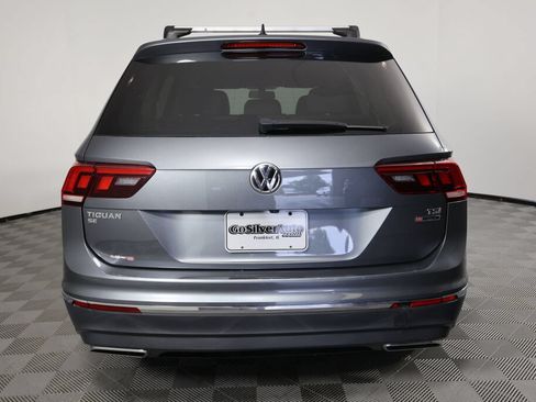 Used 2018 Volkswagen Tiguan SE AWD/4WD image 3