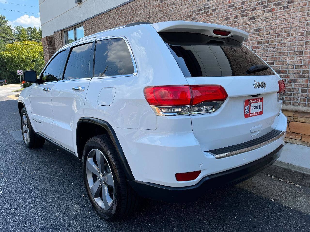 Used 2015 Jeep Grand Cherokee Limited RWD image 3