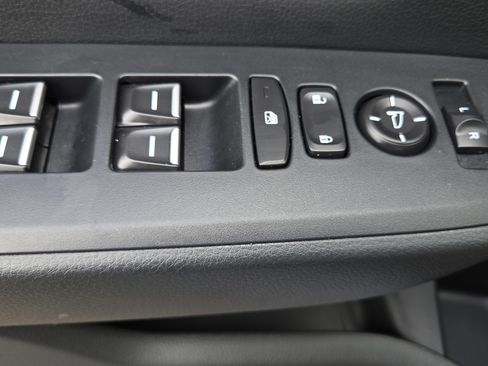 Used 2023 Honda Pilot Sport image 28