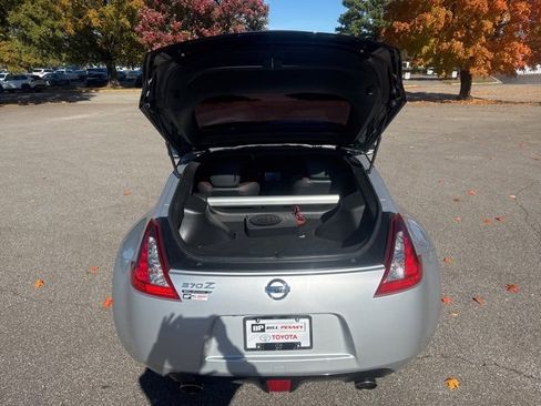 Used 2020 Nissan 370Z image 11