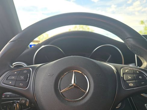 Used 2017 Mercedes-Benz GLC 300 4MATIC image 29