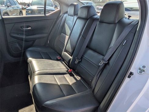 Used 2025 Nissan Sentra SR w/ SR Premium Package image 26