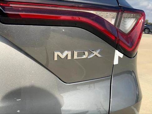 Used 2025 Acura MDX FWD w/ Technology Package image 15