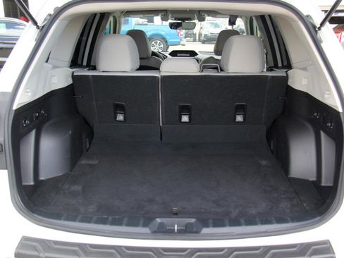 Used 2020 Subaru Forester Premium w/ Alloy Wheel Package image 24