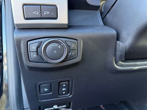 Used 2019 Ford F250 Lariat w/ Lariat Ultimate Package image 16