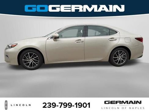 Used 2017 Lexus ES 350 w/ Luxury Package image 3