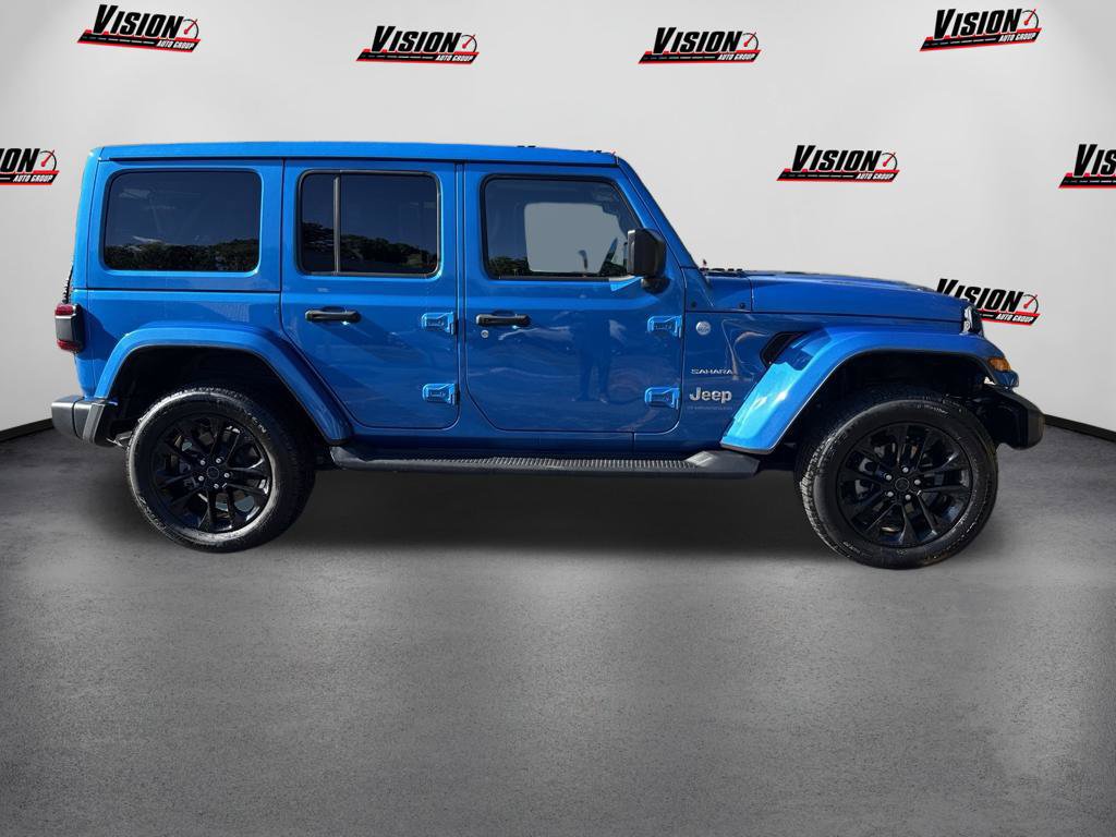 Used 2024 Jeep Wrangler Unlimited Sahara w/ Technology Group AWD/4WD image 4