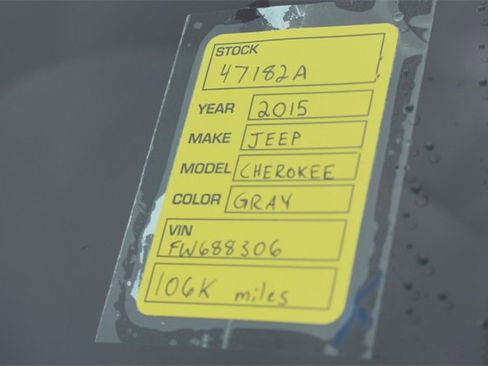 Used 2015 Jeep Cherokee Limited image 35